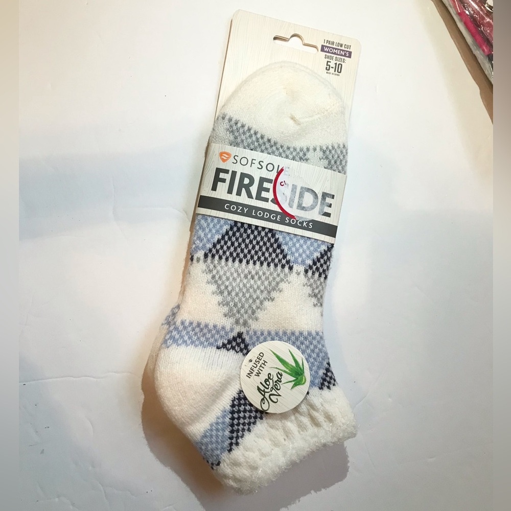 Fire Side Cozy Lodge Socks - Blue Argyle so soft infused with aloe nwt